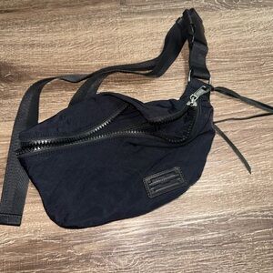 Stylish Black Men's Crossbody Bag